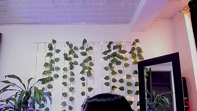 Snapshot of mariiana-diaz chatting on 11-14-25, 02:16 mariiana-diaz online show from 11-14-25, 02:16