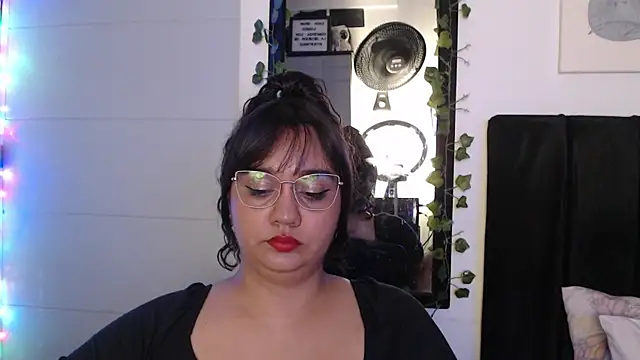Snapshot of Alezapark chatting on 07-07-26, 12:31 Alezapark online show from 07-07-26, 12:31