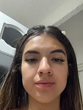 Snapshot of annavi_ chatting on 07-16-26, 12:16 annavi online show from 07-16-26, 12:16