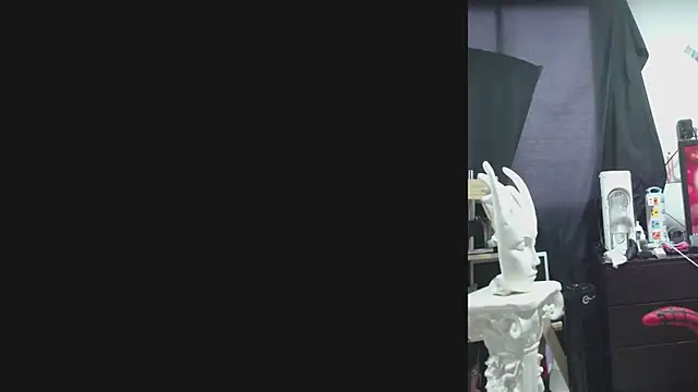 Snapshot of angelacianuro_ chatting on 10-16-25, 10:33 angelacianuro  online show from 10-16-25, 10:33