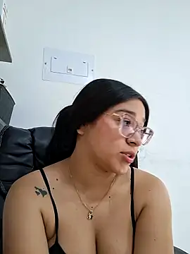 -VICKKY online show from 03-05-26, 02:35