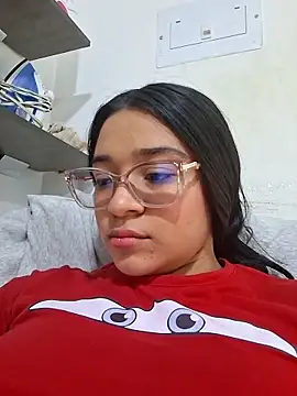 -VICKKY online show from 04-15-26, 07:58