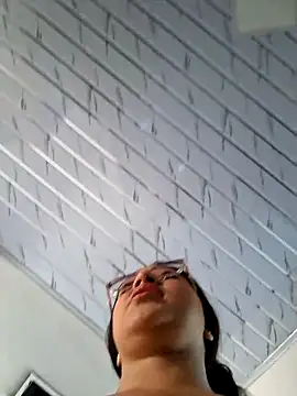 -VICKKY online show from 05-16-26, 02:27