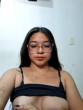 Snapshot of -VICKKY chatting on 07-06-26, 07:49 -VICKKY online show from 07-06-26, 07:49