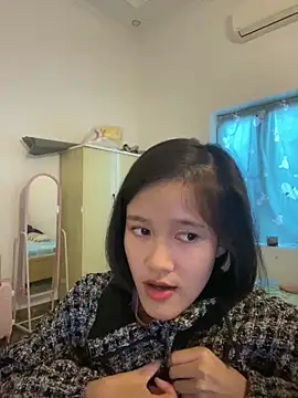 Snapshot of thithi8369 chatting on 12-22-24, 05:45 thithi8369 online show from 12-22-24, 05:45