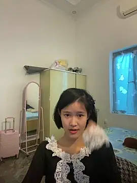 Snapshot of thithi8369 chatting on 12-25-24, 04:22 thithi8369 online show from 12-25-24, 04:22