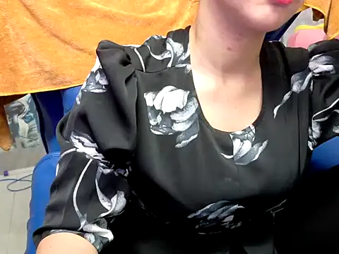 Cherry 6969 online show from 10-06-25, 03:15