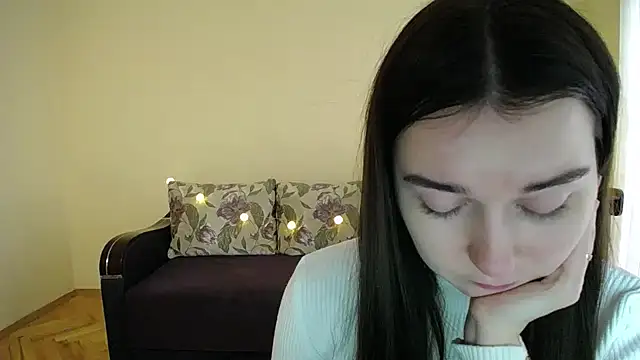 Pretty shy online show from 01-28-25, 12:11