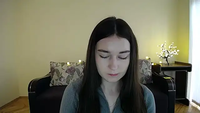 Pretty shy online show from 01-31-25, 09:27