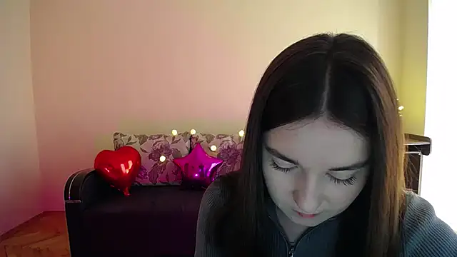 Pretty shy online show from 03-19-25, 08:55