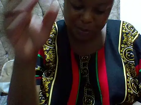 zoey10 online show from 12-03-25, 06:39