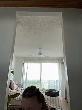 Snapshot of isisxoxx chatting on 09-09-25, 10:09 isisxoxx online show from 09-09-25, 10:09