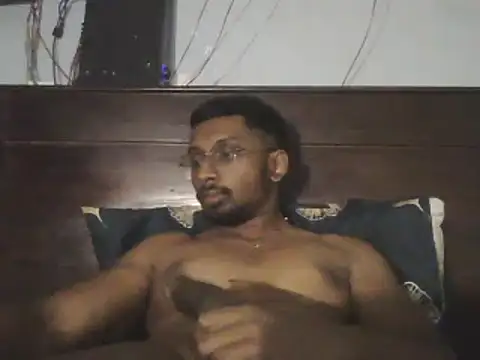 Snapshot of chennaibull101 chatting on 01-20-25, 05:59 chennaibull101 online show from 01-20-25, 05:59