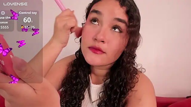 Snapshot of Chanelle_ chatting on 09-29-25, 01:38 Chanelle online show from 09-29-25, 01:38