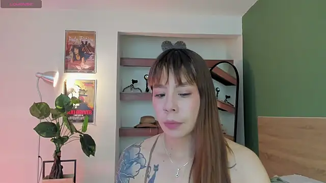 Snapshot of iriiina_veneno chatting on 07-20-26, 07:49 iriiina veneno online show from 07-20-26, 07:49