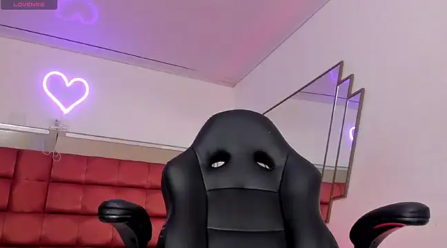 BonnieCute  online show from 12-19-24, 11:50