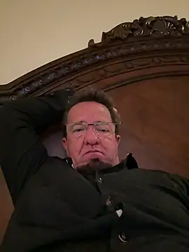 sluttydylan online show from 04-05-26, 07:16