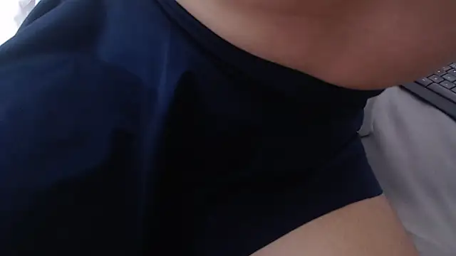 Snapshot of nextdoor_fantasy1 chatting on 02-13-25, 03:50 nextdoor fantasy1 online show from 02-13-25, 03:50