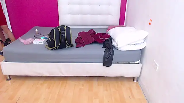 Snapshot of nextdoor_fantasy1 chatting on 02-14-25, 08:48 nextdoor fantasy1 online show from 02-14-25, 08:48