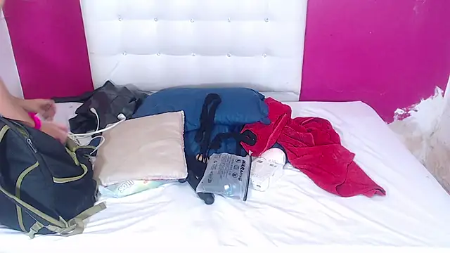 Snapshot of nextdoor_fantasy1 chatting on 11-26-25, 09:05 nextdoor fantasy1 online show from 11-26-25, 09:05