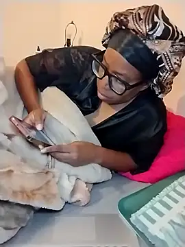 madamsensuale online show from 12-20-25, 01:12