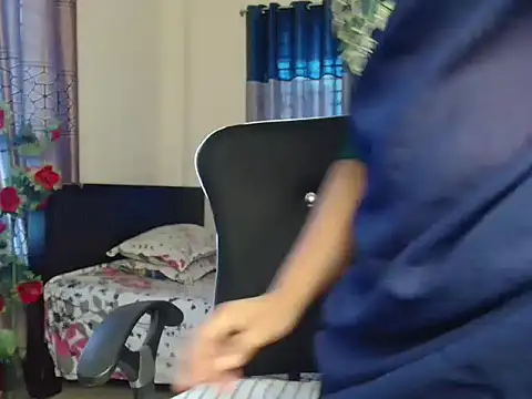 Unlucky-flowers online show from 11-04-25, 09:52