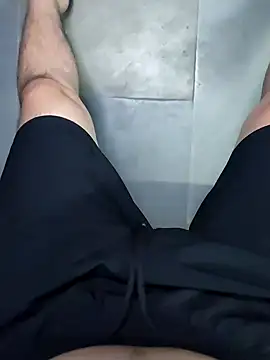 Snapshot of Horneyboy-2001 chatting on 02-21-25, 01:22 Horneyboy-2001 online show from 02-21-25, 01:22