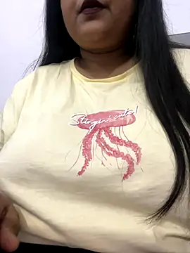 smile pretty online show from 09-25-25, 09:57