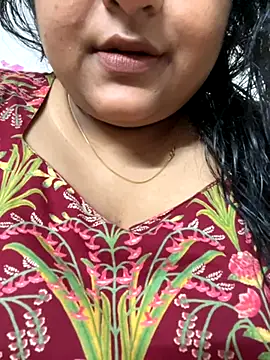 smile pretty online show from 11-05-25, 06:41