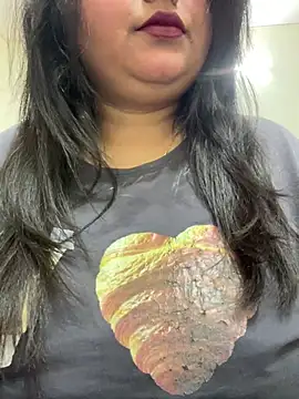 smile pretty online show from 01-16-26, 05:06