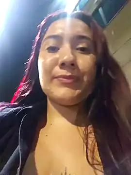 Snapshot of Blushing_Katy chatting on 01-04-25, 03:07 Blushing Katy online show from 01-04-25, 03:07