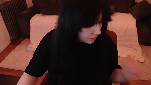 Snapshot of Lynylou chatting on 12-01-24, 05:46 Lynylou online show from 12-01-24, 05:46