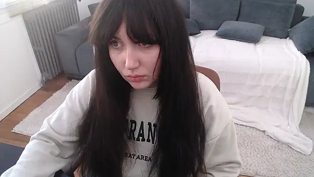 Snapshot of Lynylou chatting on 12-02-24, 10:18 Lynylou online show from 12-02-24, 10:18