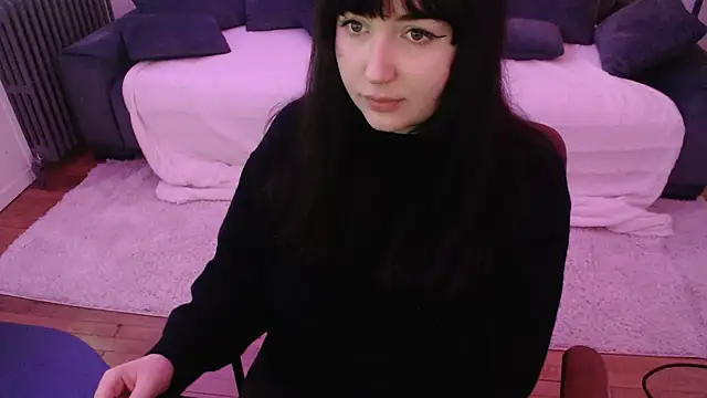 Snapshot of Lynylou chatting on 12-05-24, 03:17 Lynylou online show from 12-05-24, 03:17