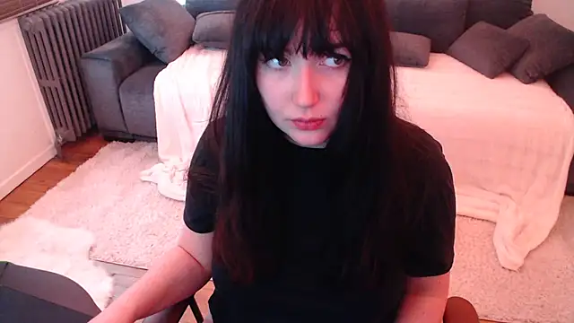 Snapshot of Lynylou chatting on 12-10-24, 01:44 Lynylou online show from 12-10-24, 01:44