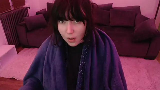 Snapshot of Lynylou chatting on 01-12-25, 02:35 Lynylou online show from 01-12-25, 02:35