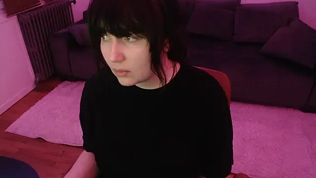 Snapshot of Lynylou chatting on 01-13-25, 01:56 Lynylou online show from 01-13-25, 01:56