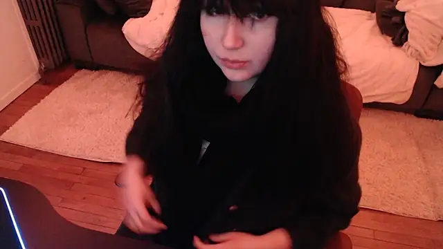 Snapshot of Lynylou chatting on 01-26-25, 06:38 Lynylou online show from 01-26-25, 06:38