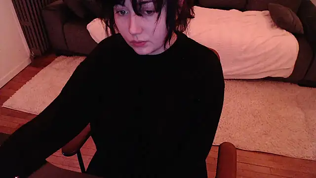 Snapshot of Lynylou chatting on 02-19-25, 07:06 Lynylou online show from 02-19-25, 07:06