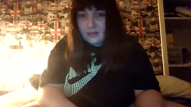 Snapshot of Lynylou chatting on 09-10-25, 07:47 Lynylou online show from 09-10-25, 07:47