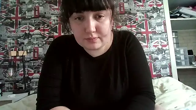 Snapshot of Lynylou chatting on 09-21-25, 11:01 Lynylou online show from 09-21-25, 11:01