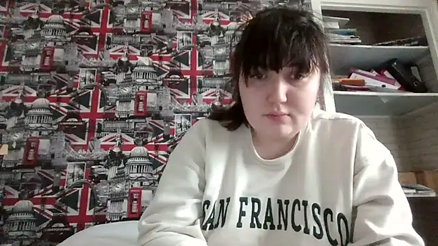 Snapshot of Lynylou chatting on 10-03-25, 08:55 Lynylou online show from 10-03-25, 08:55