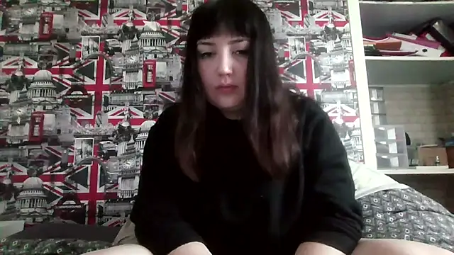 Snapshot of Lynylou chatting on 10-13-25, 07:30 Lynylou online show from 10-13-25, 07:30