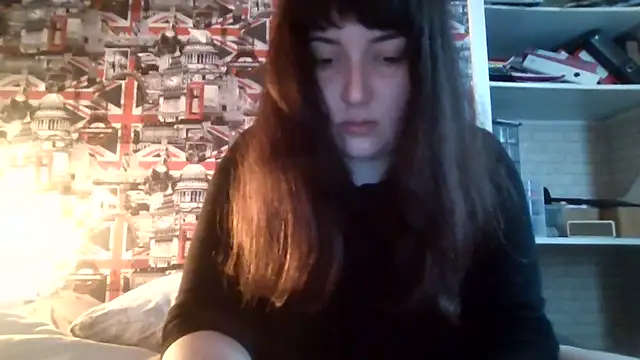 Snapshot of Lynylou chatting on 10-22-25, 12:27 Lynylou online show from 10-22-25, 12:27