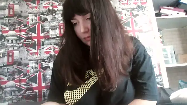 Snapshot of Lynylou chatting on 11-02-25, 12:07 Lynylou online show from 11-02-25, 12:07