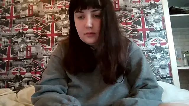 Snapshot of Lynylou chatting on 12-03-25, 08:23 Lynylou online show from 12-03-25, 08:23