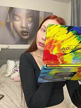 JudyWalkerr online show from 12-19-24, 01:40