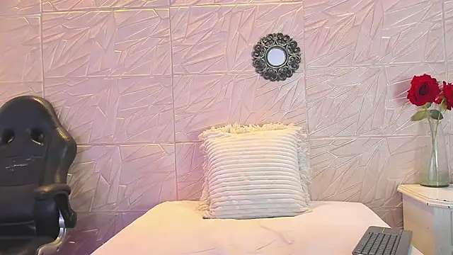 Snapshot of paula__cruzz chatting on 02-04-25, 03:57 paula cruzz online show from 02-04-25, 03:57