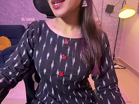 Snapshot of MidnightFlame chatting on 12-21-24, 02:26 MidnightFlame online show from 12-21-24, 02:26