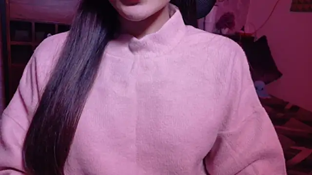 Snapshot of MidnightFlame chatting on 11-17-25, 06:46 MidnightFlame online show from 11-17-25, 06:46